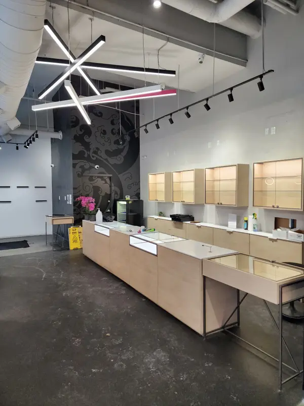 22A Bathurst ST, Toronto C01, ON M5V 0C6