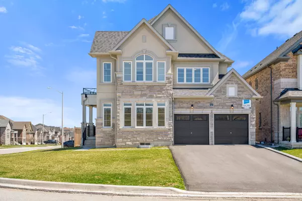 1422 Broderick ST, Innisfil, ON L9S 0P4