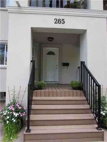 265 Garden AVE, Toronto W01, ON M6R 1H8