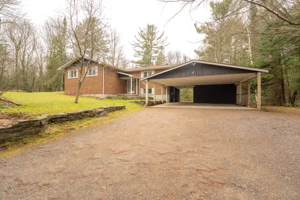 1507 Muskoka District Road 117 RD, Bracebridge, ON P1L 1W9