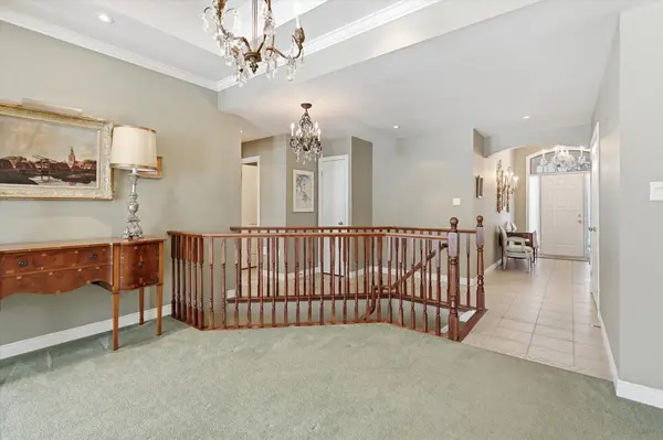 305 Southcote RD, Hamilton, ON L9G 5C4