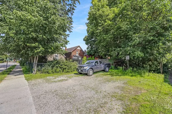 281 Egerton ST, London East, ON N5Z 2H1