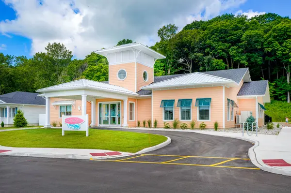 100 The Promenade #111, Central Elgin, ON N5L 1C5