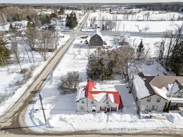 25 Thomas ST, Tweed, ON K0K 3H0