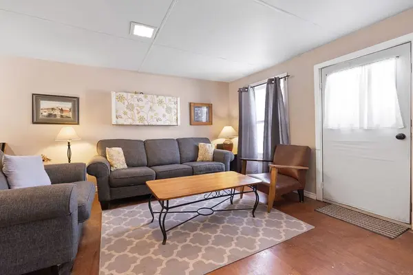 25 Thomas ST, Tweed, ON K0K 3H0