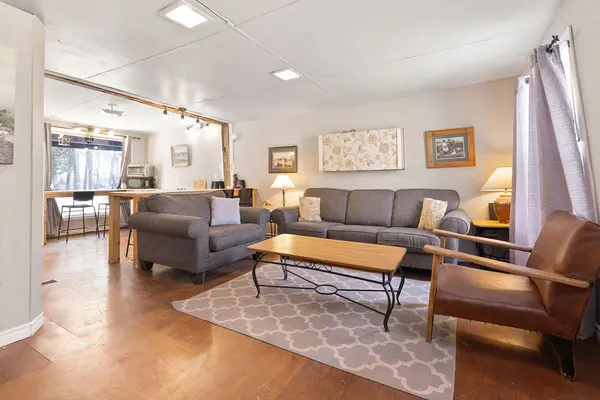 25 Thomas ST, Tweed, ON K0K 3H0