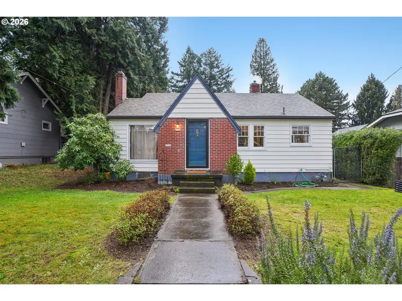6105 NE 33RD AVE, Portland, OR 97211