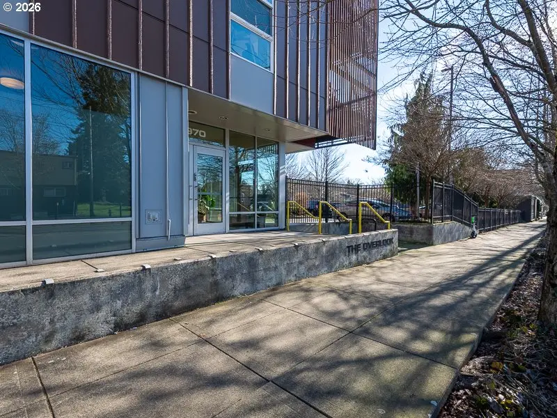 3970 N INTERSTATE AVE #208, Portland, OR 97227