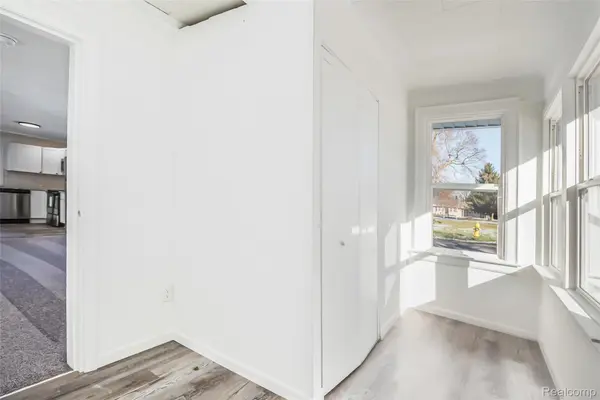 5697 Venice RD, Frenchtown Township, MI 48166