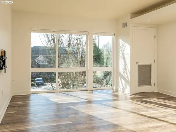 3970 N INTERSTATE AVE #208, Portland, OR 97227