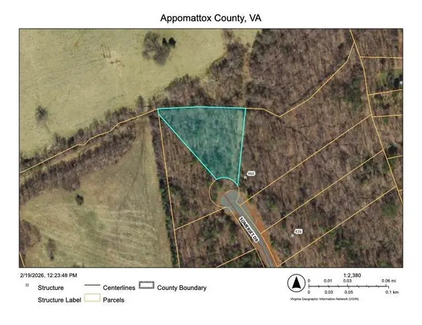 16 Somerset DR, Appomattox, VA 24522