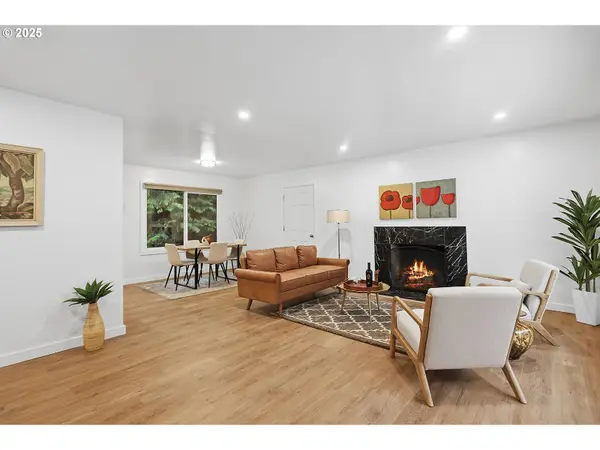 3299 DURLAND DR, Hood River, OR 97031