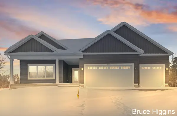 8516 Warner ST, Allendale Twp, MI 49401