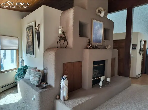 2143 Perry Park AVE, Larkspur, CO 80118