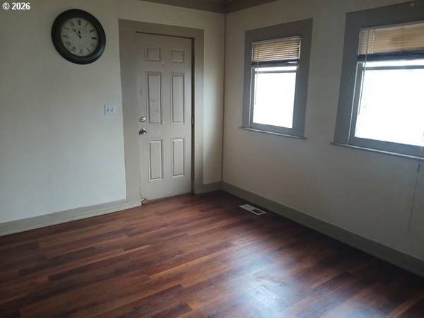 432 NW 10TH ST, Redmond, OR 97756