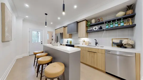 59 Shirley ST, Toronto C01, ON M6K 1T2