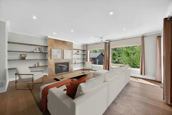 7950 8th Line, Essa, ON L0M 1T0