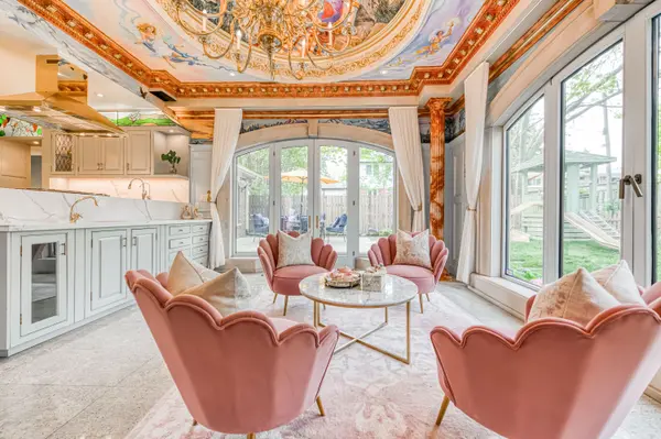 15 Lincoln Green DR, Markham, ON L3P 1R6