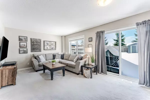 Barrie, ON L4M 6Y9,22 Michael CRES