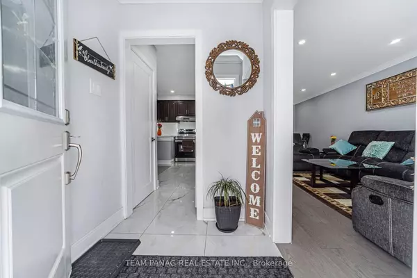 Brampton, ON L6W 3B9,8 Benton ST