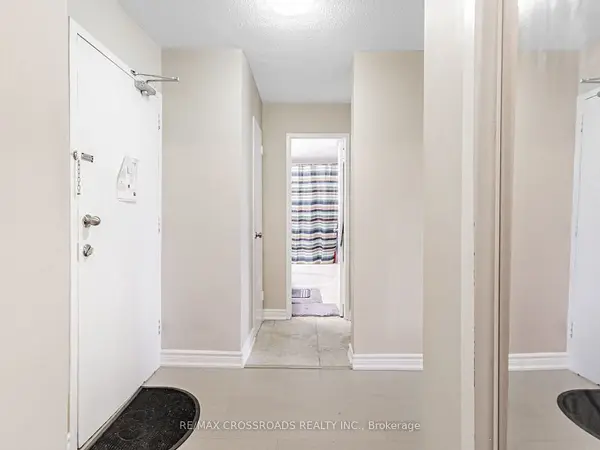 60 Stevenson RD #206, Toronto W10, ON M9V 2B4