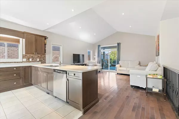 Belleville, ON K8N 0C2,14 Cavendish DR