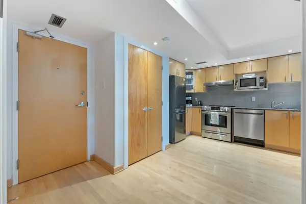 29 Main ST #111, Glebe - Ottawa East And Area, ON K1S 1B1