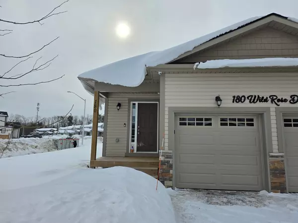 Gravenhurst, ON P1P 0B4,180 Wild Rose DR