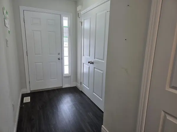 180 Wild Rose DR, Gravenhurst, ON P1P 0B4