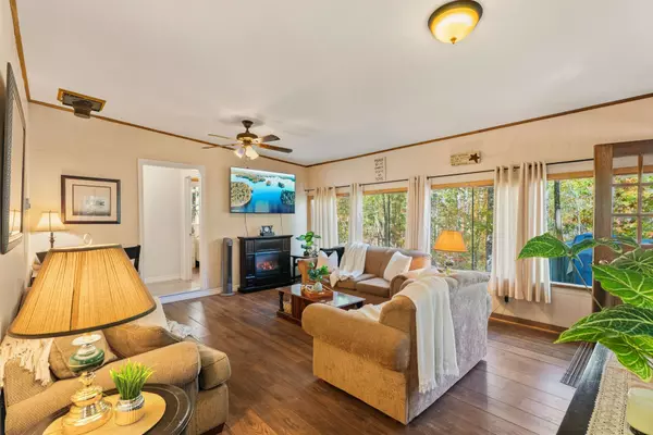 Gravenhurst, ON P0E 1G0,1161 North Kahshe Lake RD