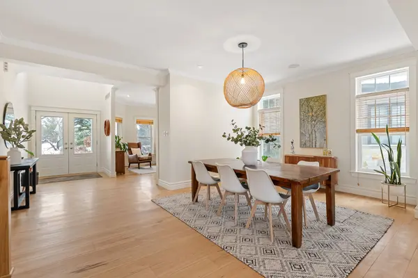 Blue Mountains, ON L9Y 0V1,156 Snowbridge WAY