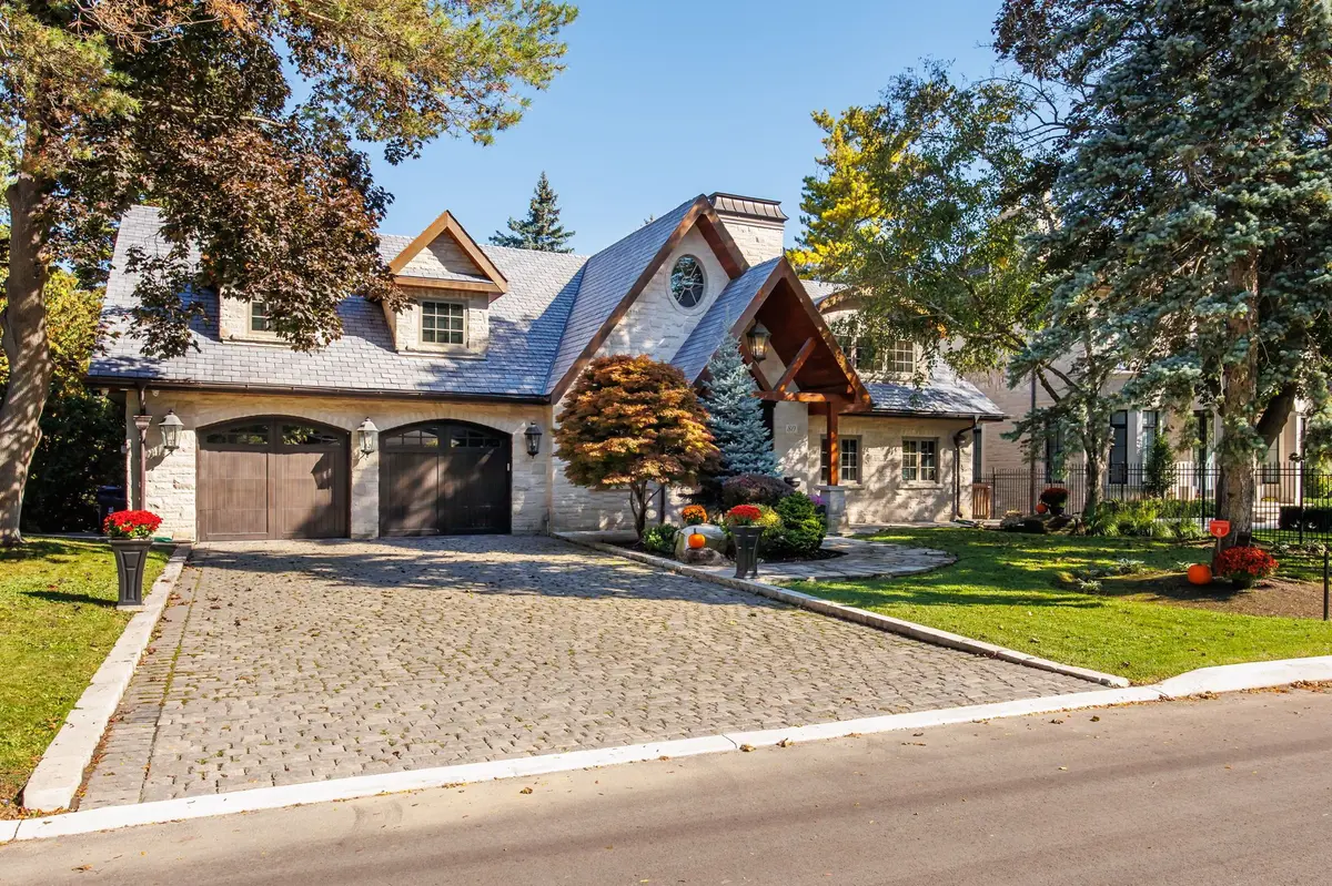 80 Forest Grove DR, Toronto C15, ON M2K 1Z7