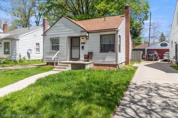 19720 ASBURY PARK, Detroit, MI 48235