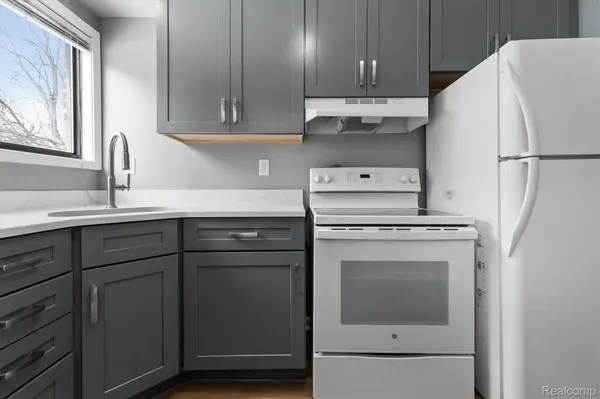 25835 Woodward #103, Royal Oak, MI 48067