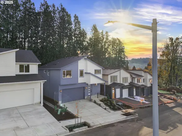 Gresham, OR 97030,284 NW Mawrcrest AVE