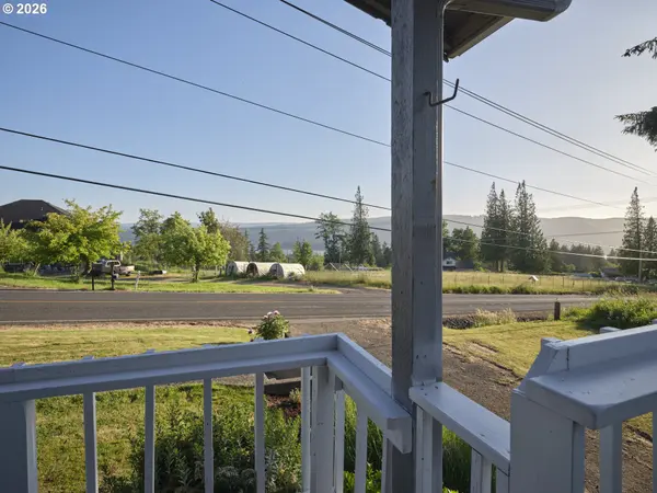 Kelso, WA 98626,622 Mount Pleasant RD