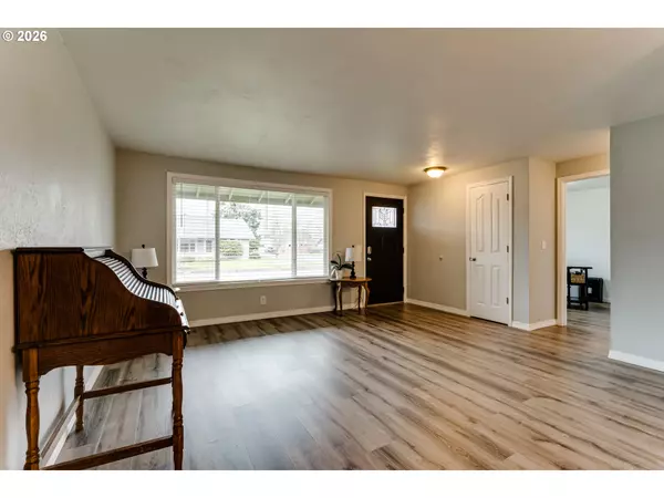 Eugene, OR 97402,3924 JOSH ST