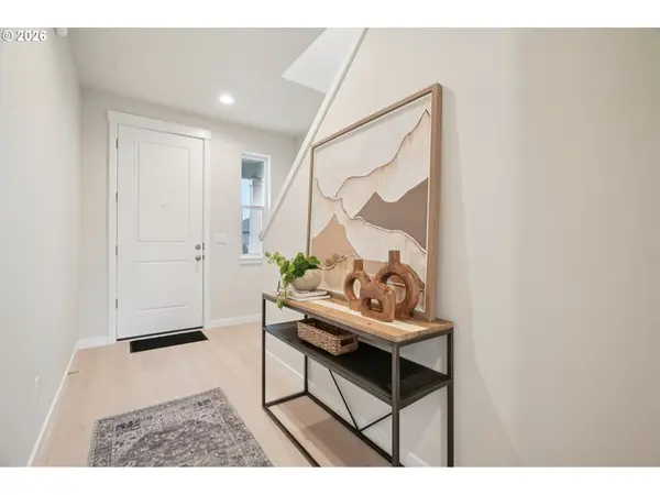 17318 SW ATFALATI LN SW, Sherwood, OR 97140