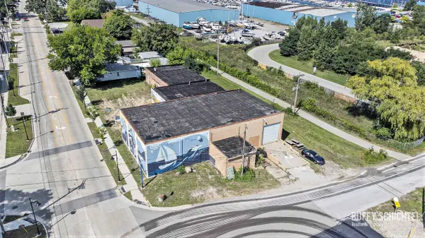 1812 Lakeshore DR, Muskegon City, MI 49441