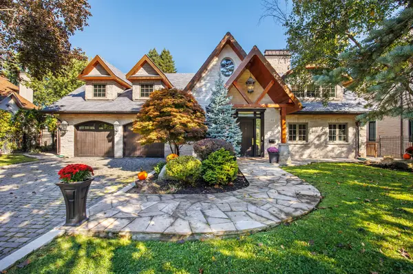 80 Forest Grove DR, Toronto C15, ON M2K 1Z7