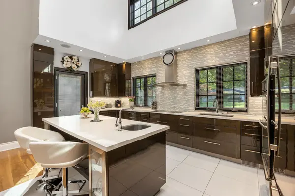 80 Forest Grove DR, Toronto C15, ON M2K 1Z7