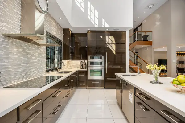 80 Forest Grove DR, Toronto C15, ON M2K 1Z7