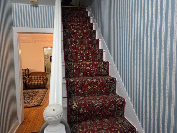 52 McDonald ST, Barrie, ON L4M 1P3