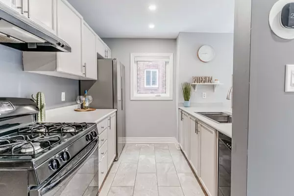 Barrie, ON L4M 7J8,34 Coronation Pkwy