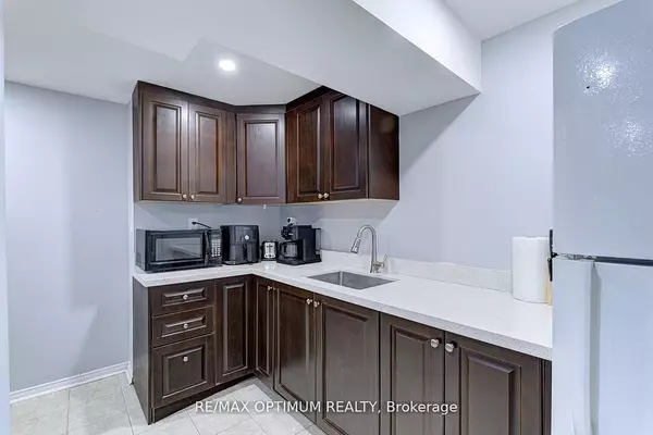 Brampton, ON L6X 0N9,234 Valleyway DR #Basement