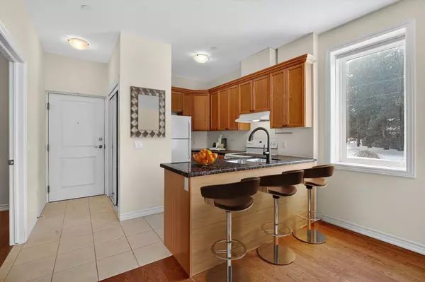 Hamilton, ON L8L 5C4,95 Wilson ST W #102