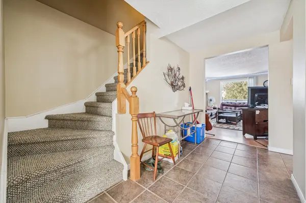 Guelph, ON N1G 4V1,11 Moss PL