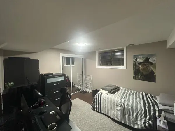 Guelph, ON N1L 1N2,254 Farley DR #Lower