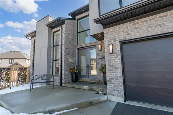 21 Locky LN, Middlesex Centre, ON N0L 1R0