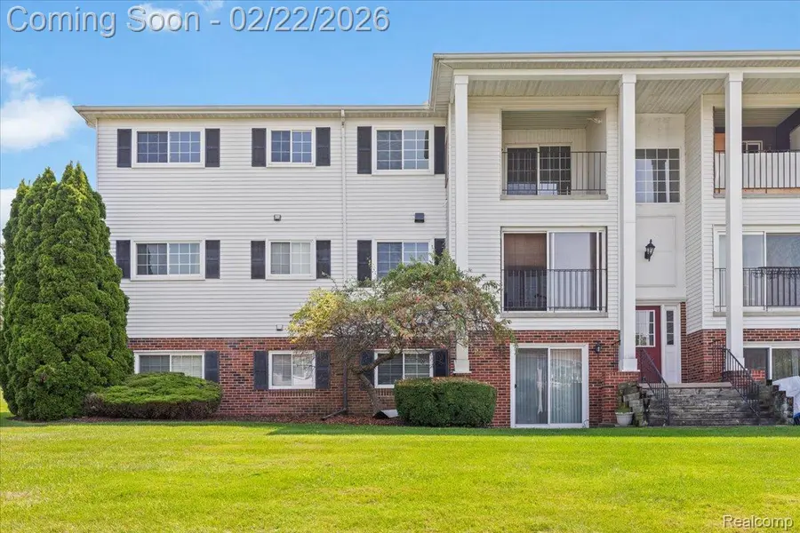 440 BALDWIN AVE #63, Rochester, MI 48307